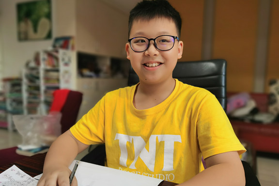 石龙 高103 梁皓凯Kevin (1)_副本.jpg