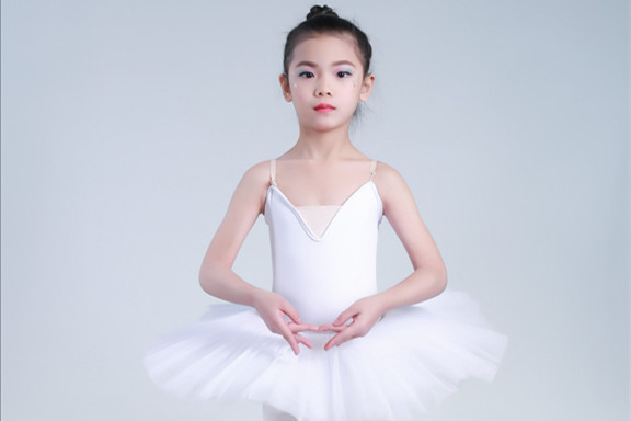 LJ25班刘子宜Lisa_副本.jpg